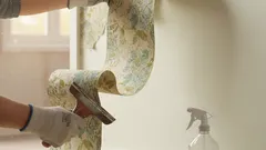Chystáte se na renovaci? Tapety dolů rychle díky domácímu roztoku