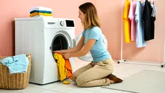 Chcete, aby vaše barevné prádlo zůstalo jako nové? Využijte tuto metodu